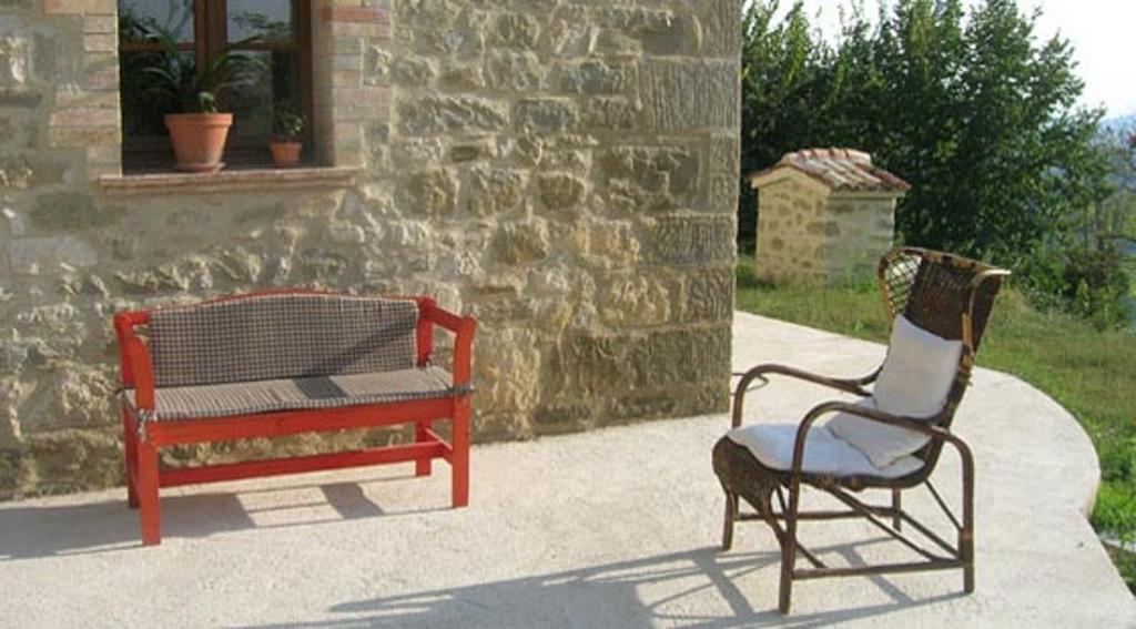 Agriturismo Caresto Villa Carbonesca Exteriör bild